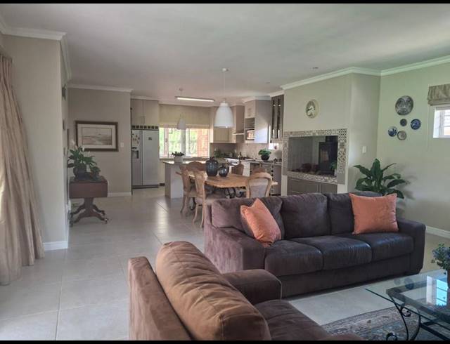 3 BEDROOM HOUSE FOR SALE IN DOLPHIN CREEK GOLF ESTATE